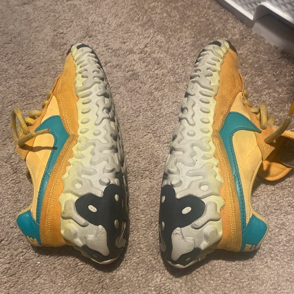 Men’s Nike 9.5 - Picture 5 of 6